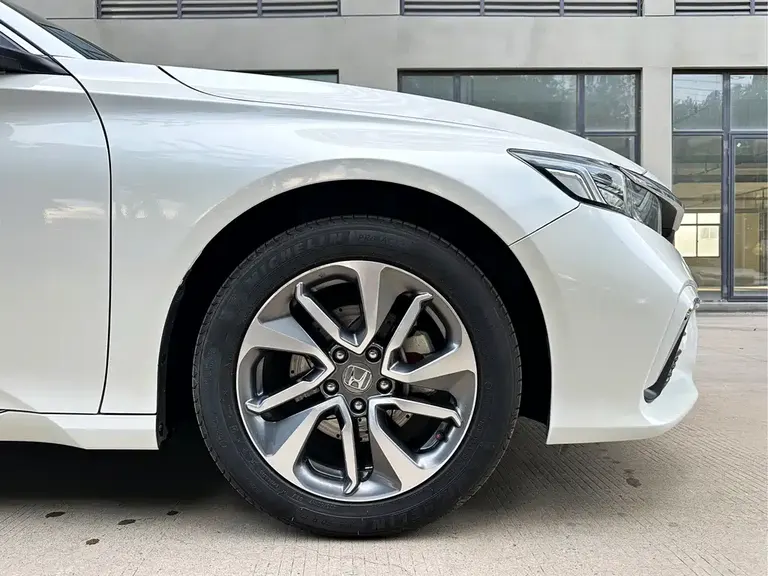 Honda Inspire 260 TURBO Refined CN-V