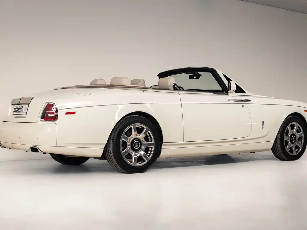 Phantom 6.7 L Softtop Convertible