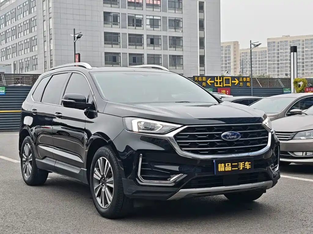 Edge PLUS EcoBoost 245 2 WD Platinum Sharp 5-seat