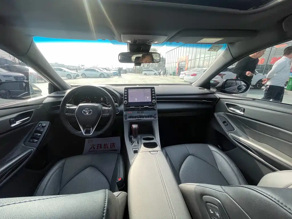 Avalon 2.0 L Luxury CN-VI