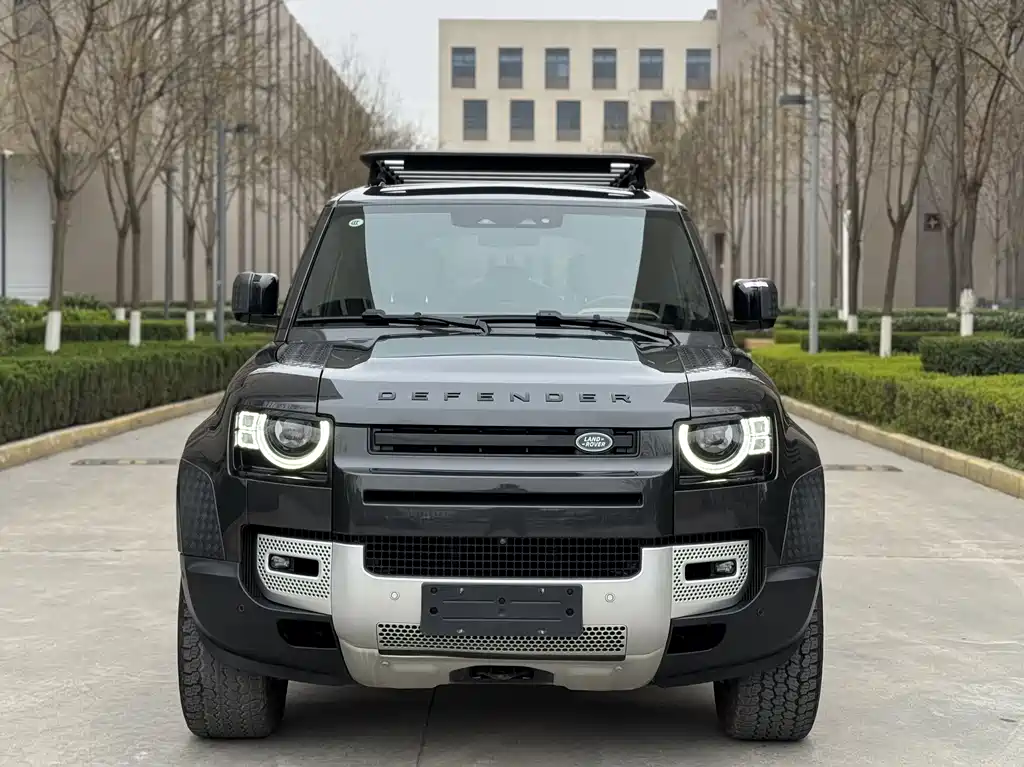 Land Rover Defender 110 3.0 T P400 Dark Special Edition
