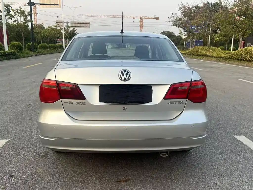 Jetta 1.6 L Auto Comfort