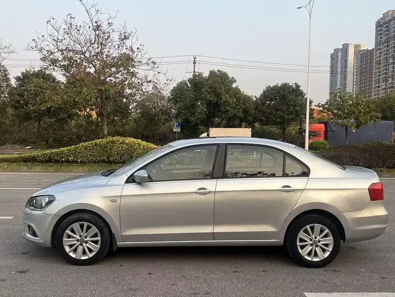 Volkswagen Jetta 1.6 L Auto Comfort