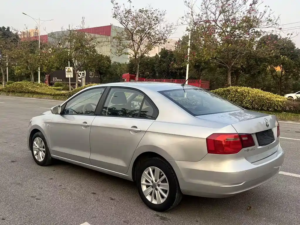 Jetta 1.6 L Auto Comfort