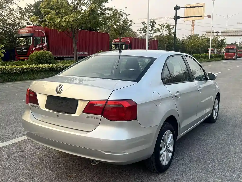 Jetta 1.6 L Auto Comfort