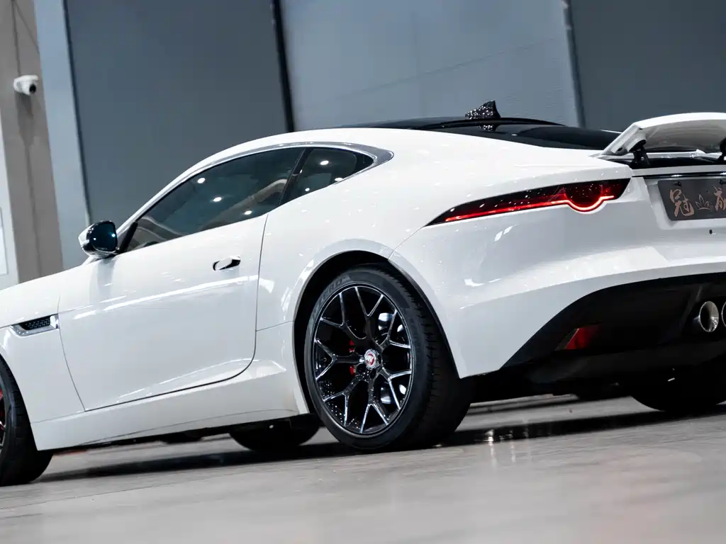 Jaguar F-TYPE 3.0 SC Hardtop
