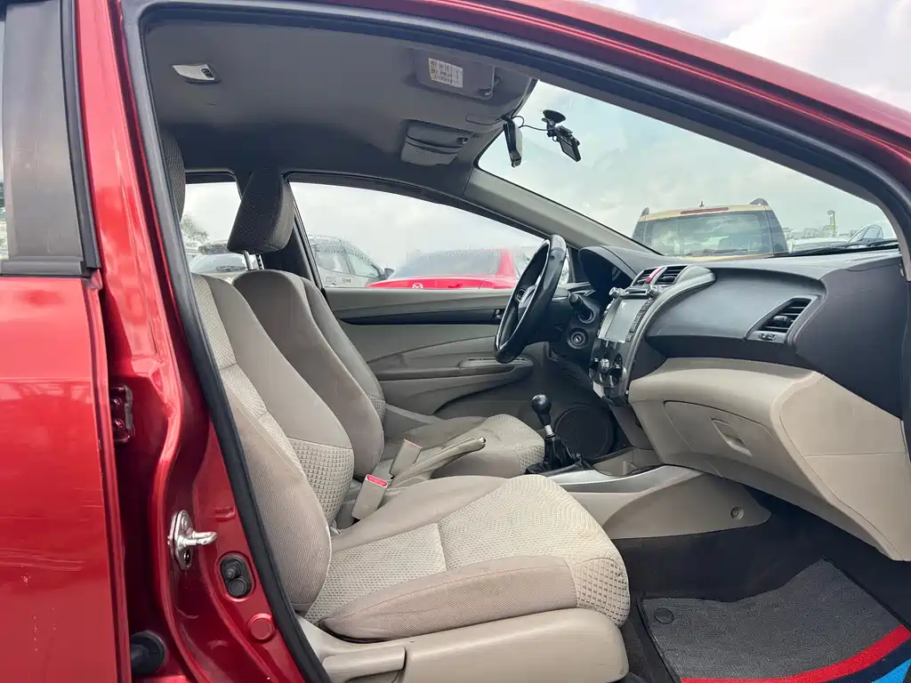 City Classic 1.5 L Manual Comfort