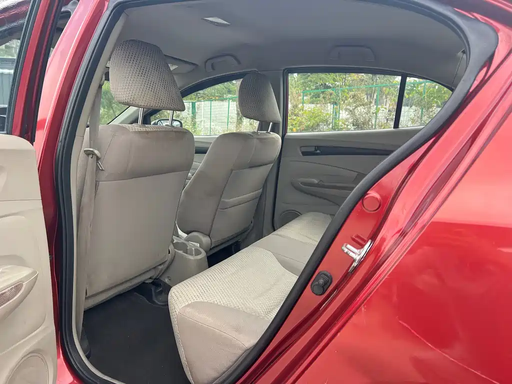 City Classic 1.5 L Manual Comfort