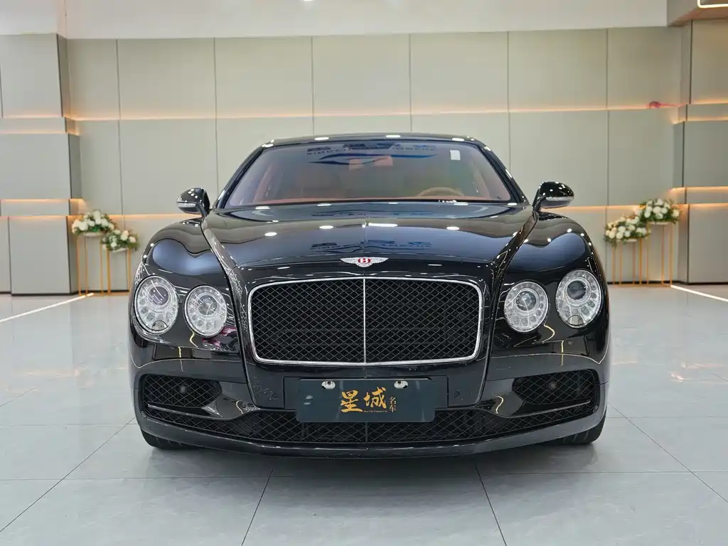 Flying Spur 4.0 T V8 S Standard