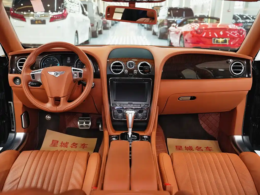 Flying Spur 4.0 T V8 S Standard