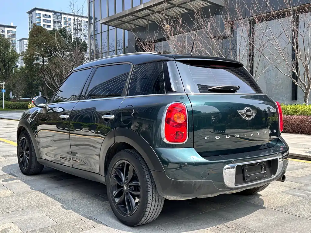 MINI COUNTRYMAN 1.6 L COOPER Fun