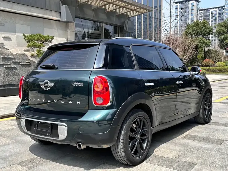 MINI COUNTRYMAN 1.6 L COOPER Fun