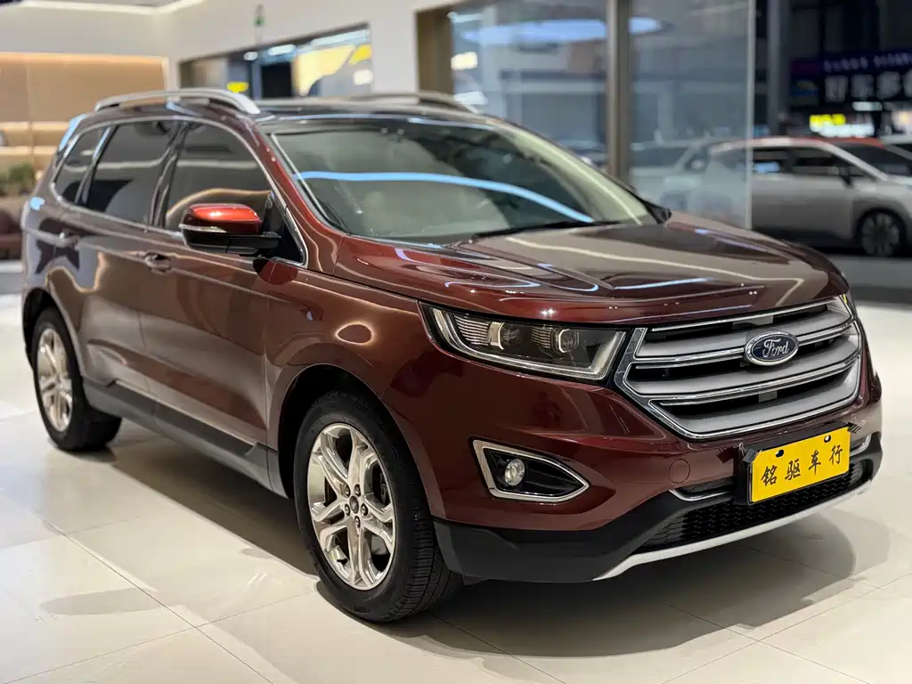 Edge EcoBoost 245 2 WD Grand Sharp 7-seat