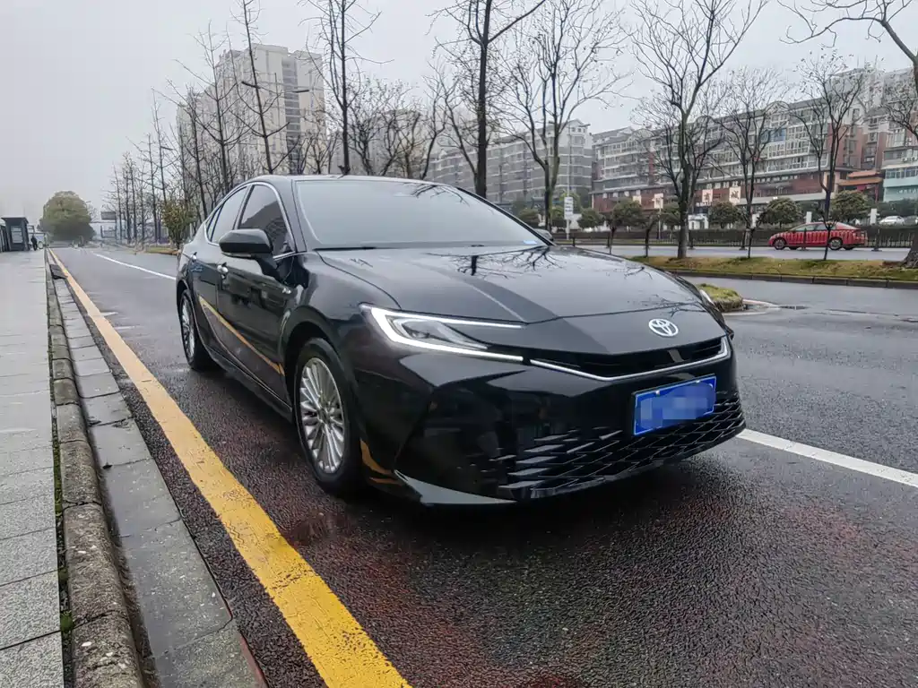 Camry Dual Engine 2.0 HG Distinguished