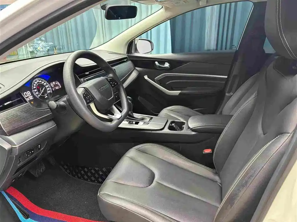 Venucia D60 PLUS 1.6 L XL CVT Joy Leading