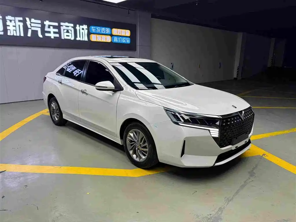 Venucia D60 PLUS 1.6 L XL CVT Joy Leading
