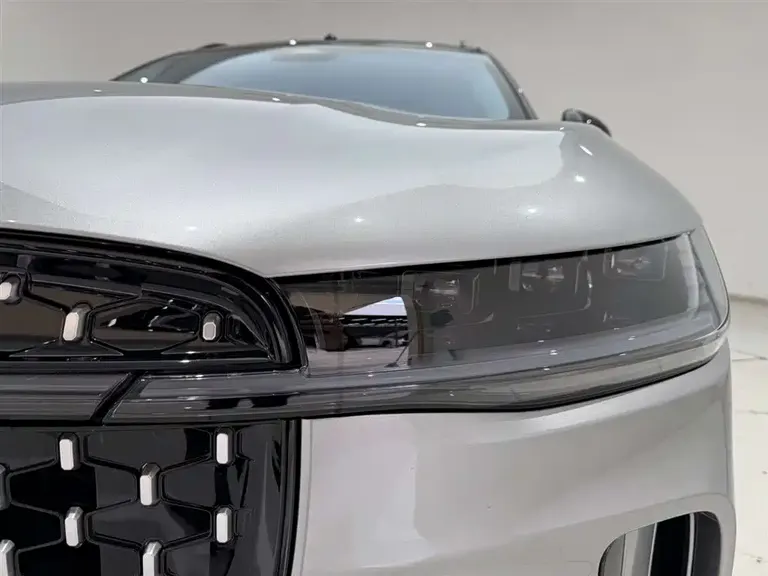 Lincoln Nautilus 2.0 T 4 WD Supreme Wise Hybrid