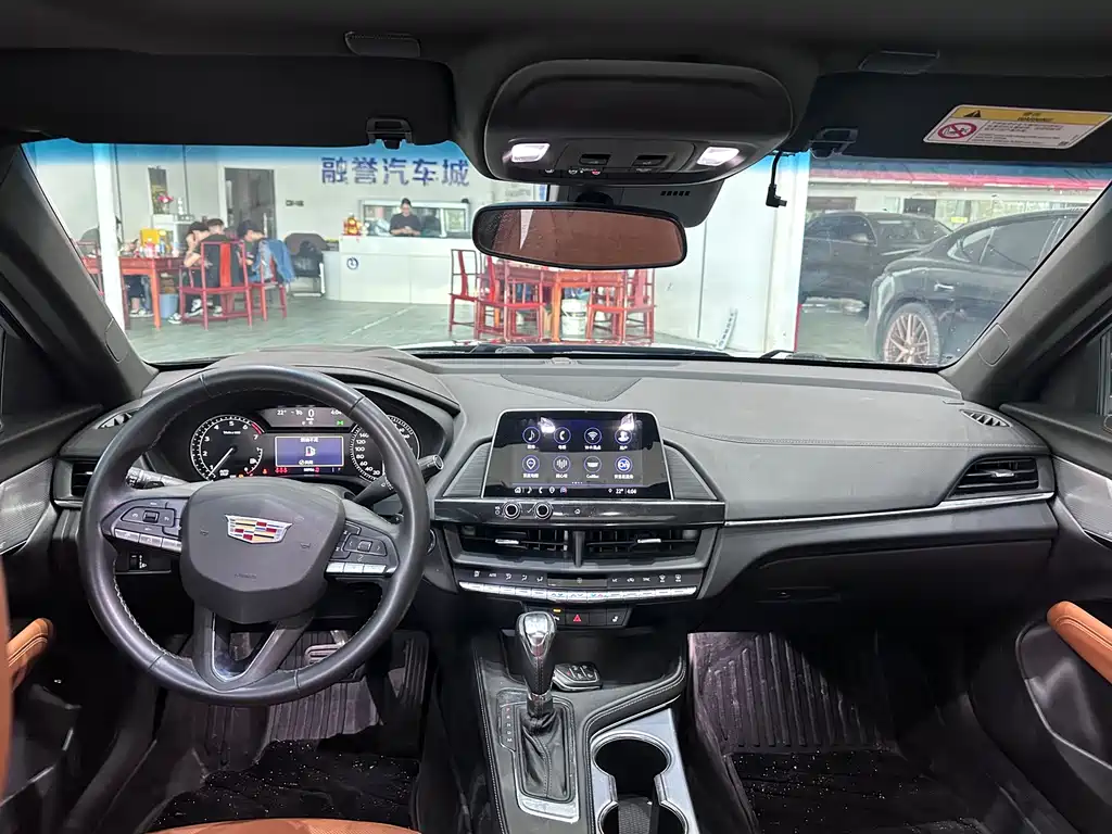Cadillac CT4 28 T Luxury