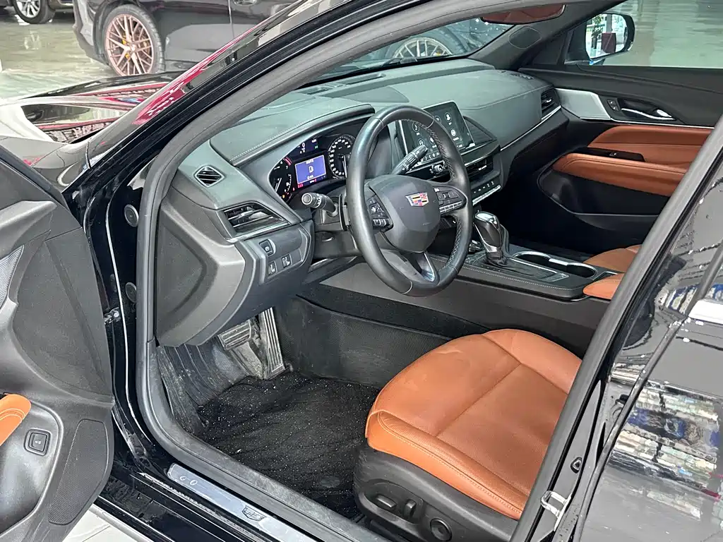 Cadillac CT4 28 T Luxury