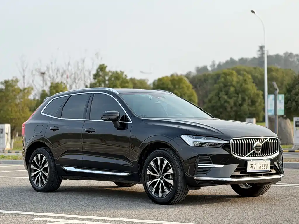Volvo XC60 B5 4 WD Smart Vision Luxury