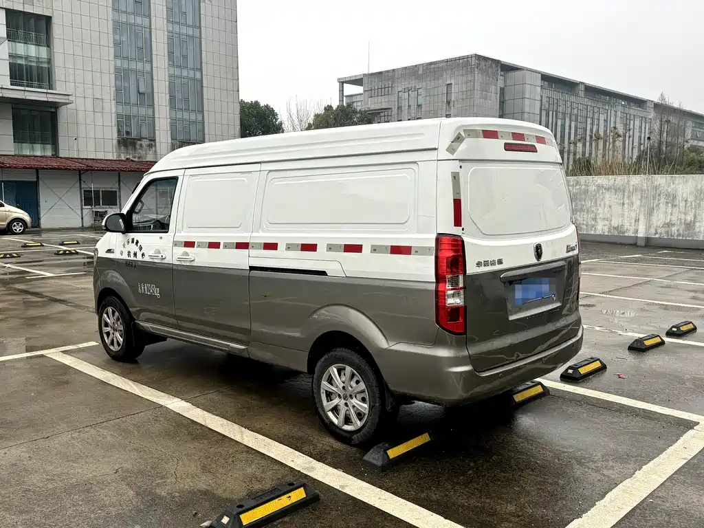 New Haishi S 新海狮S 2023款 1.6 L 财富版厢货2/5座空调版SWD16 M