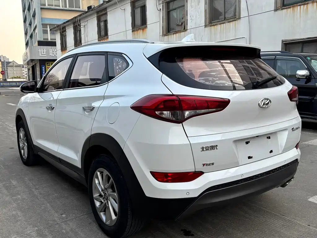 Tucson 1.6 T DCT 2 WD Intelligent