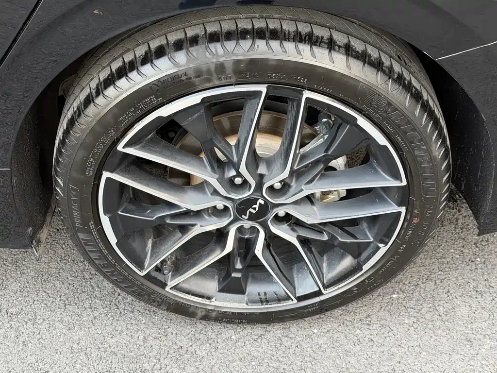 Kia K5 380 T GT-Line Refreshed