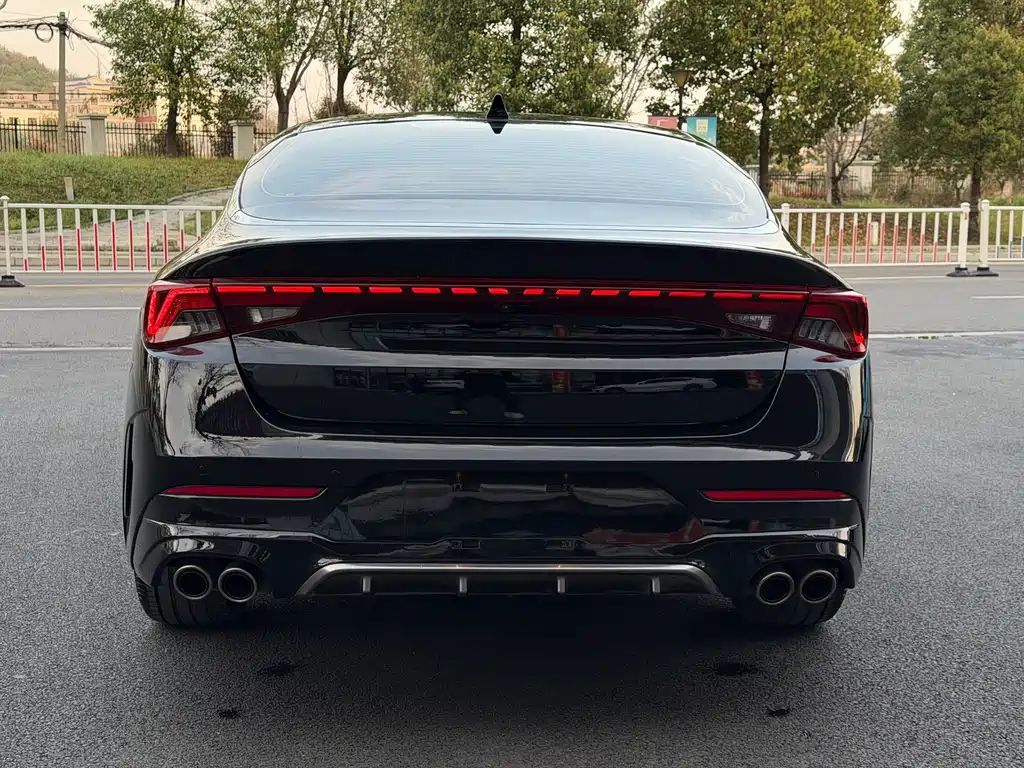 Kia K5 380 T GT-Line Refreshed