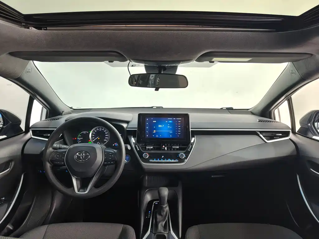Levin Dual Engine 1.8 H E-CVT Luxury