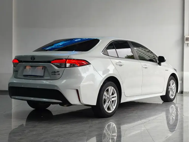Toyota Levin Dual Engine 1.8 H E-CVT Luxury