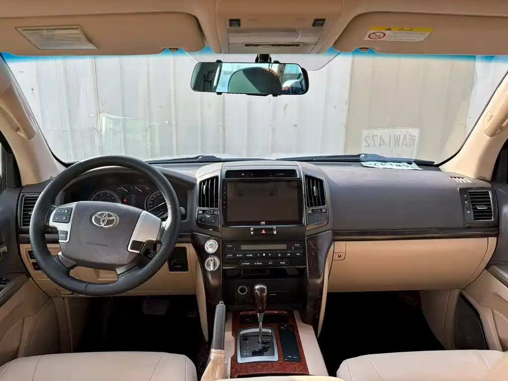 Land Cruiser 4.0 L Auto VX