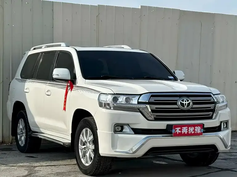 Toyota Land Cruiser 4.0 L Auto VX