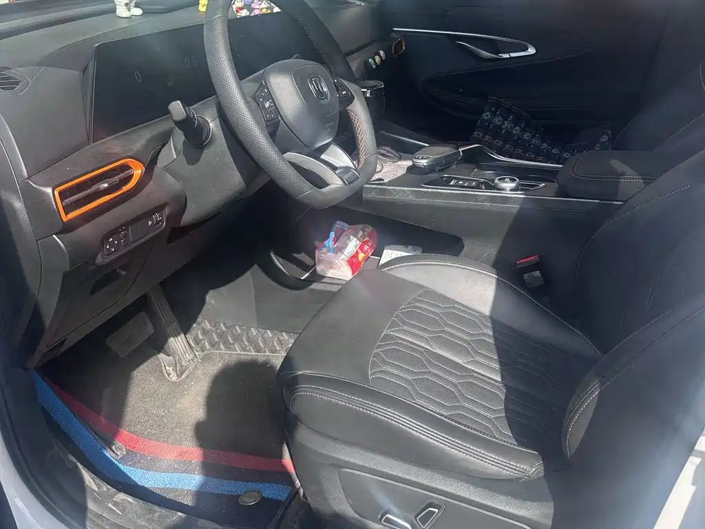 Changan UNI-T 1.5 T Distinguished