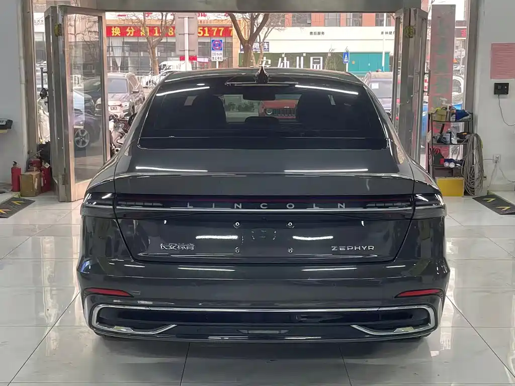 Lincoln Z Facelift i Enjoyment Premium