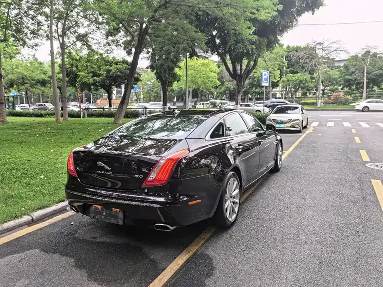 Jaguar XJ XJL 3.0 SC 2 WD Premium Business