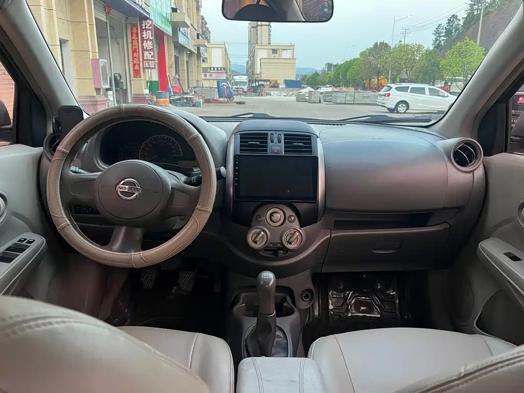 Sunny 1.5 XE Manual Comfort