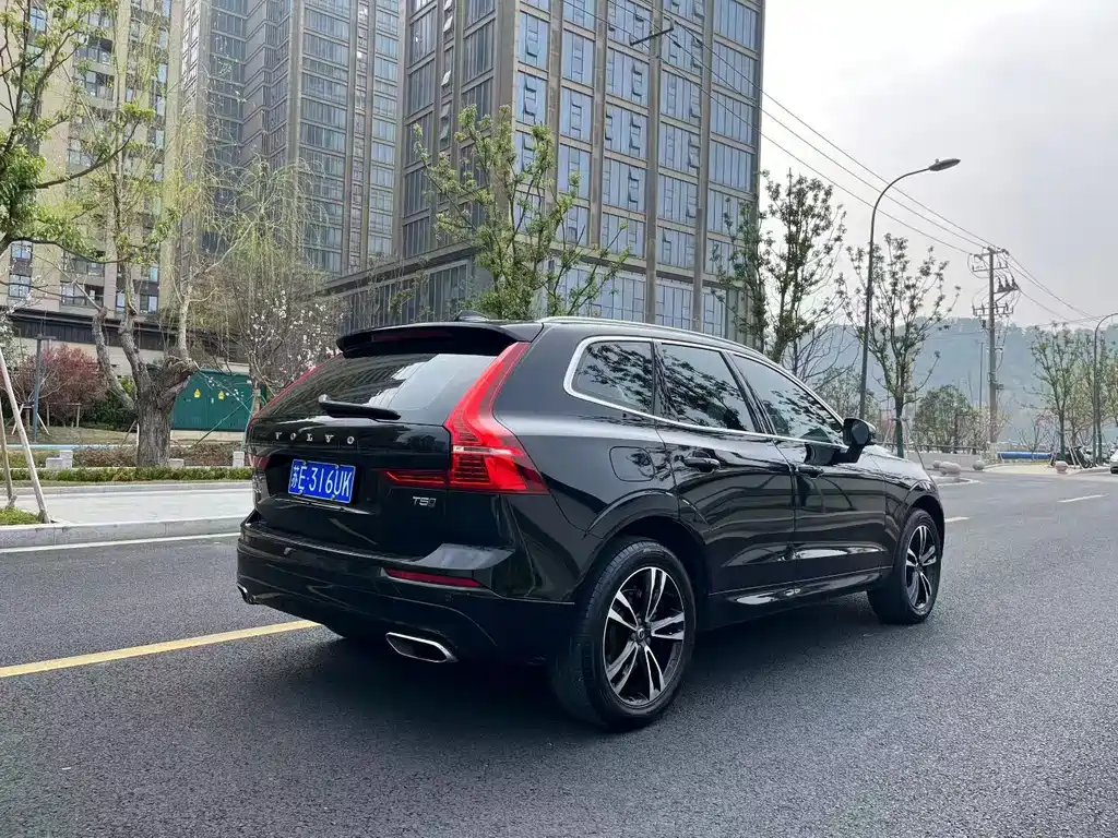 Volvo XC60 T5 4 WD Smart Vision CN-VI