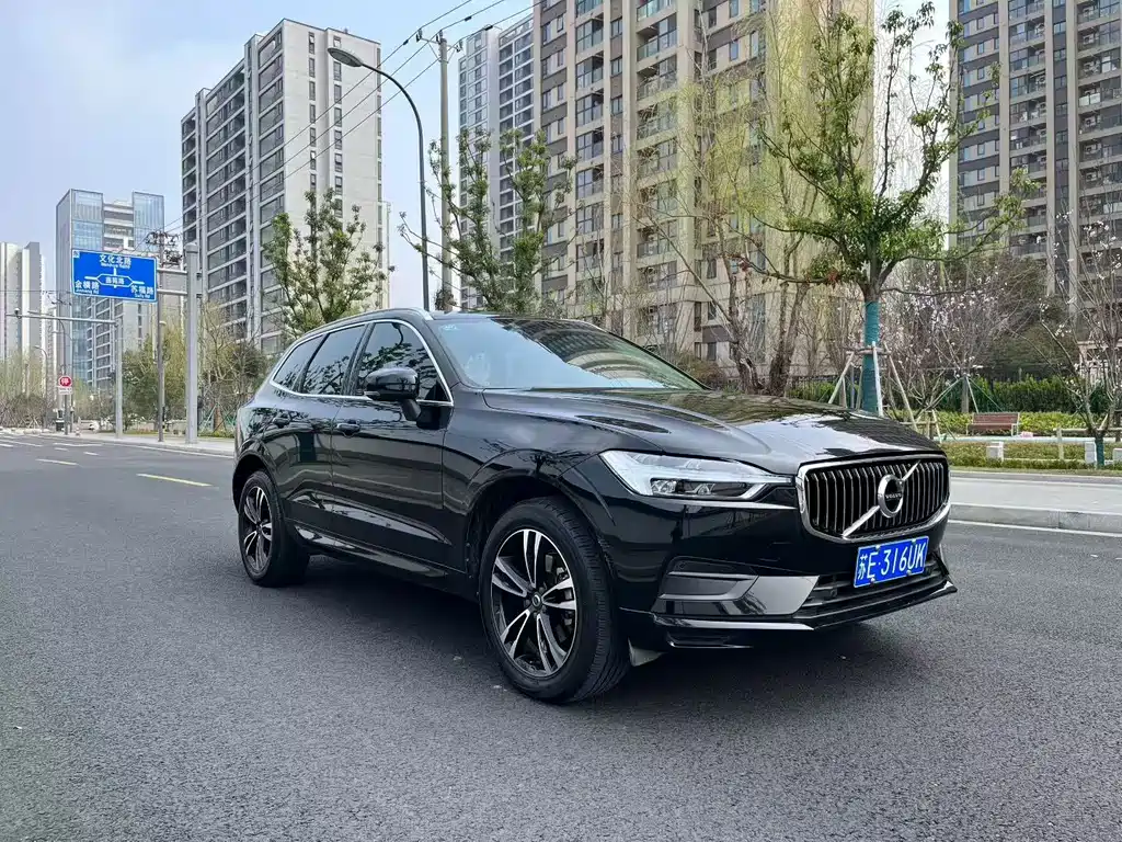 Volvo XC60 T5 4 WD Smart Vision CN-VI