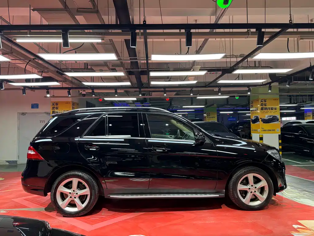 Mercedes-Benz M-Class ML 320 4 MATIC