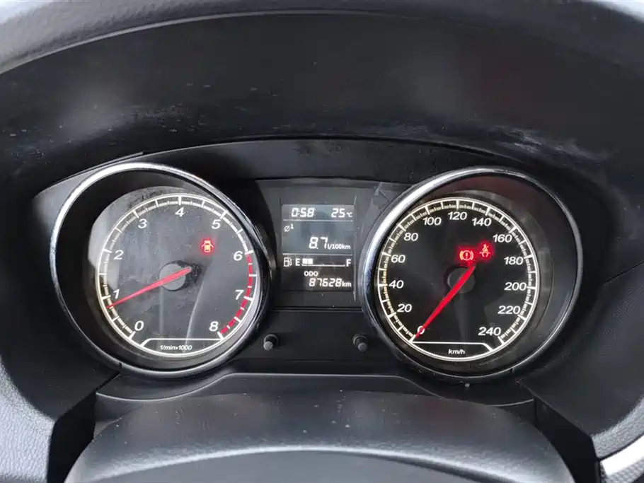 Besturn B30 1.6 L Manual Luxury