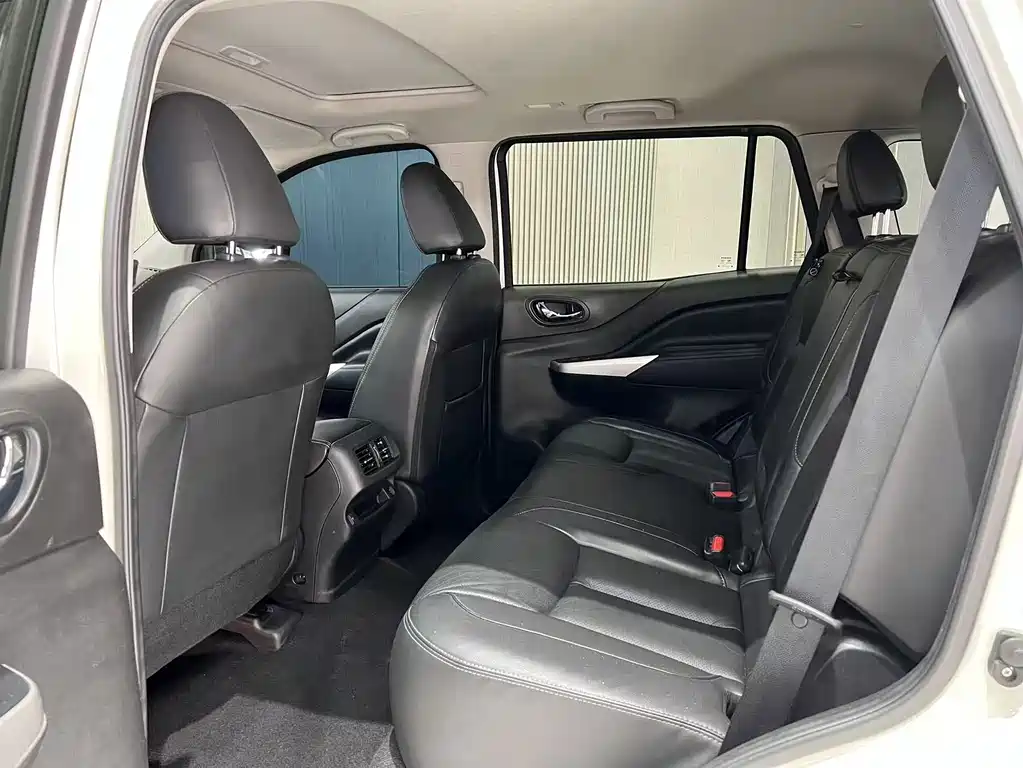 Terra 2.5 L XL Upper 4 WD Auto 4 WD Luxury