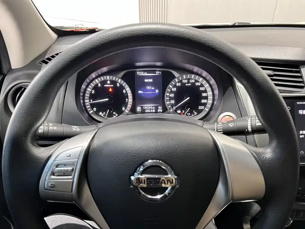 Terra 2.5 L XL Upper 4 WD Auto 4 WD Luxury