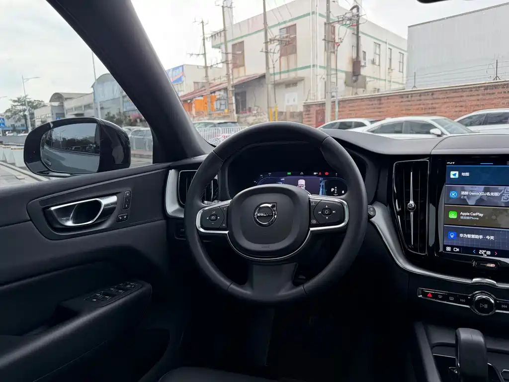 Volvo XC60 沃尔沃XC60 2022款 B5 四驱智逸运动版