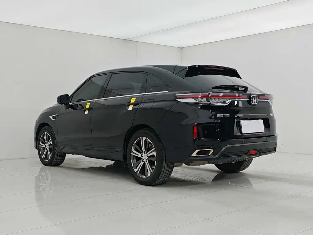 Honda UR-V 240 TURBO 2 WD Joyful