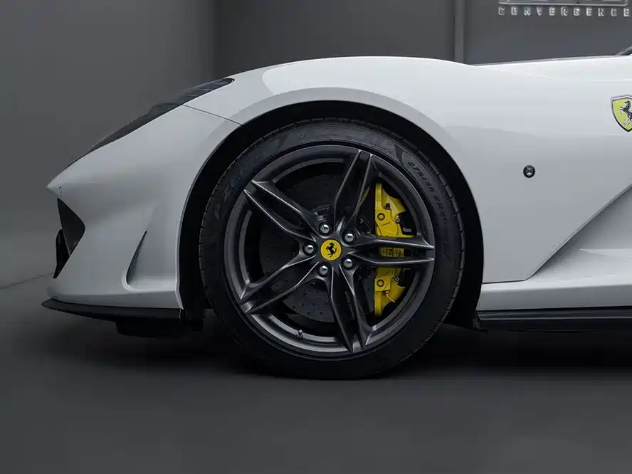 Ferrari 812 6.5 L Superfast