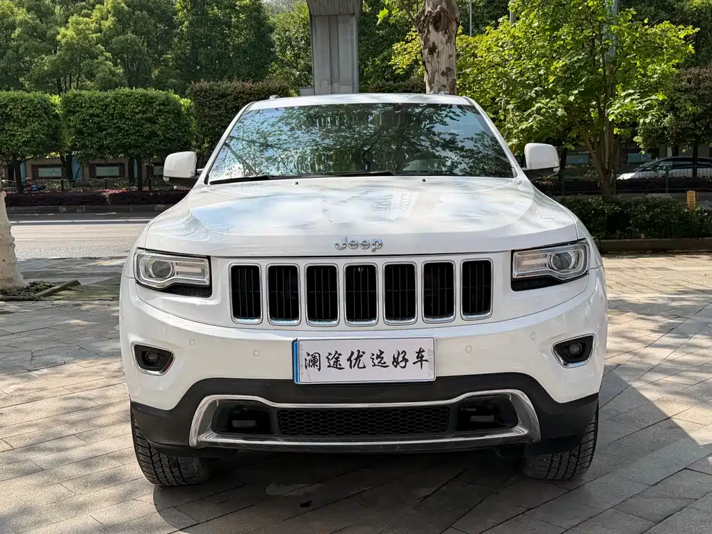 Grand Cherokee (Import) 3.6 L Elite Navigation