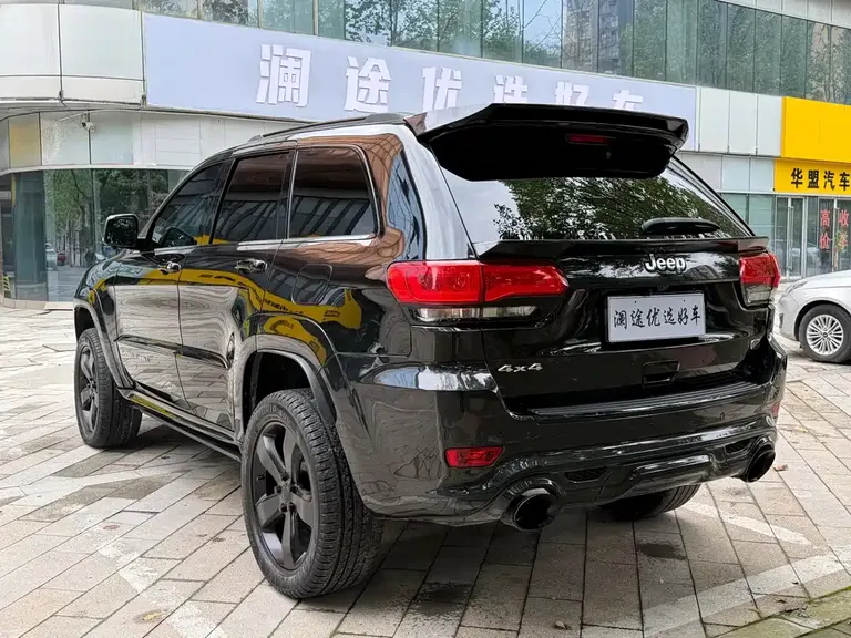Jeep Grand Cherokee (Import) 3.6 L Elite Navigation