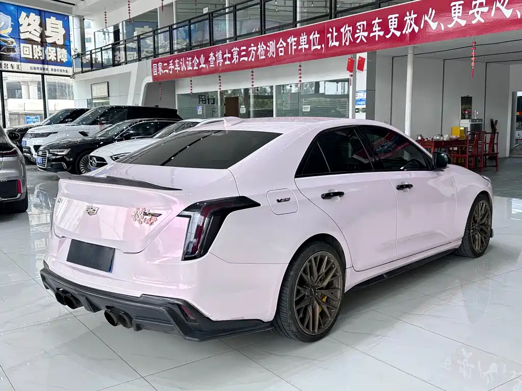 Cadillac CT4 28 T Fashion