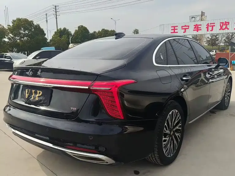 Hongqi H5 2.0 T Auto Connected Flagship