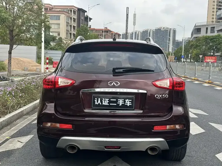 Infiniti QX50 2.5 L Comfort